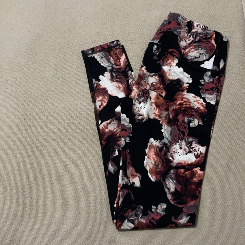 Victoria secret sport knockout leggings